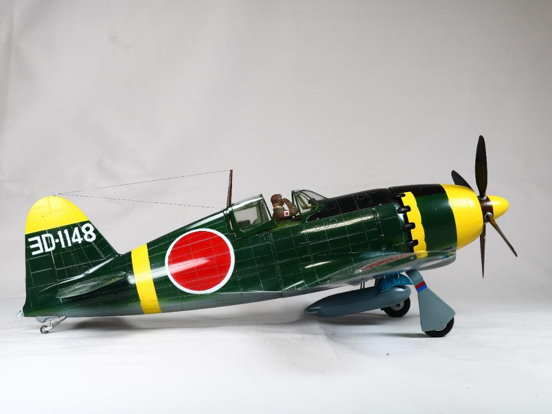 ハセガワ　1/32スケール　雷電　二一型　完成品