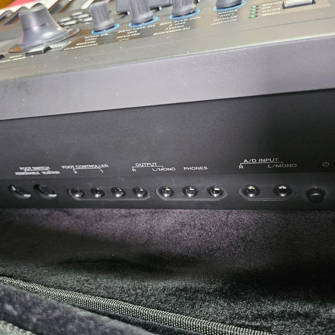 YAMAHA MODX8+　シンセサイザー