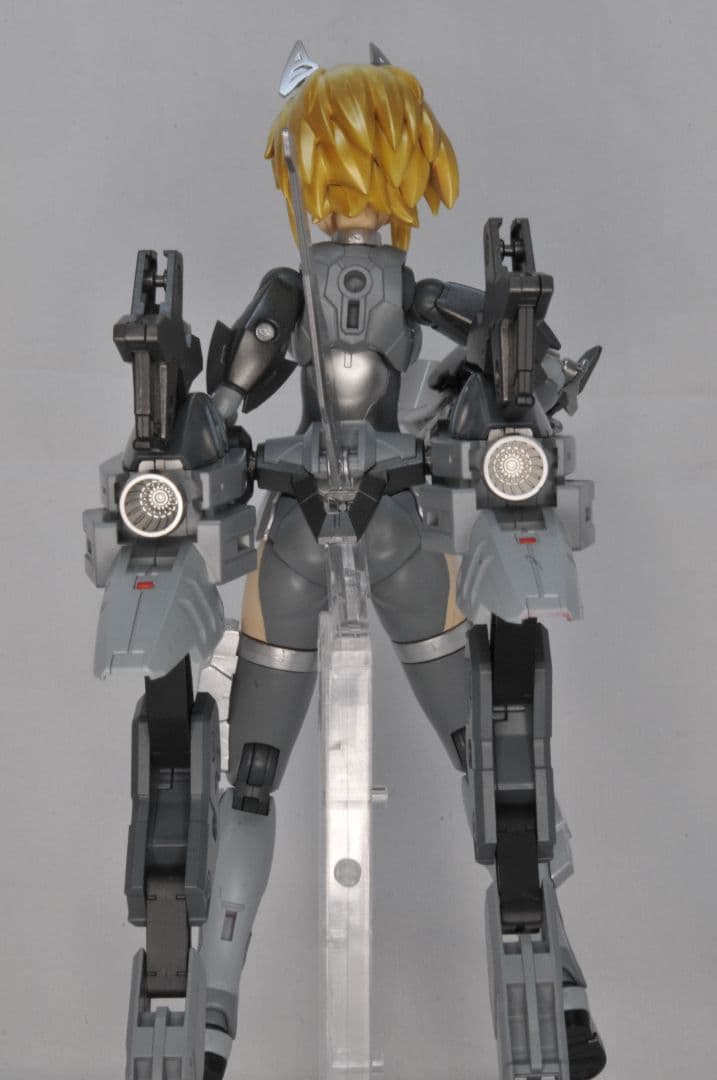 【30MS】バンダイ　アルカ=カルティー　ミリタリーテイスト　全塗装完成品