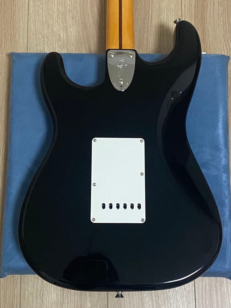 ギター Fender MIJ Traditional 70s Stratocaster