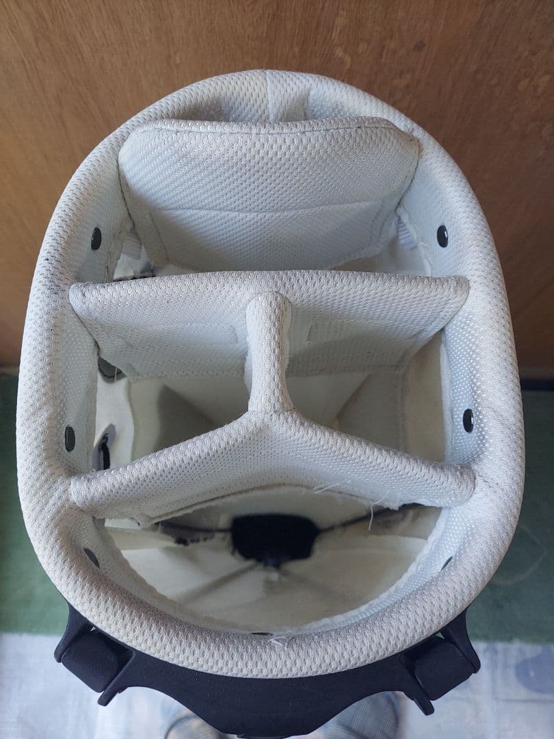 美品 NIKE キャディバッグ 軽量 スタンド式 ナイキ 白
