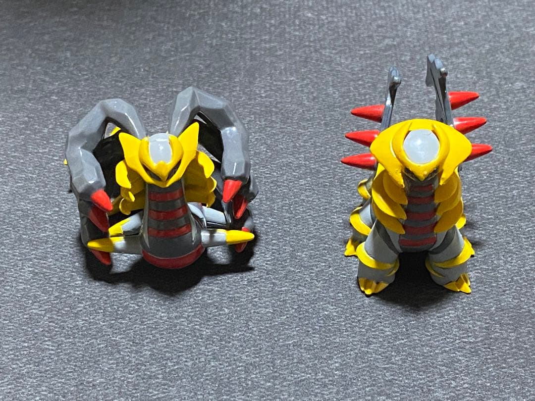 モンコレ ギラティナ 当時品 2種類