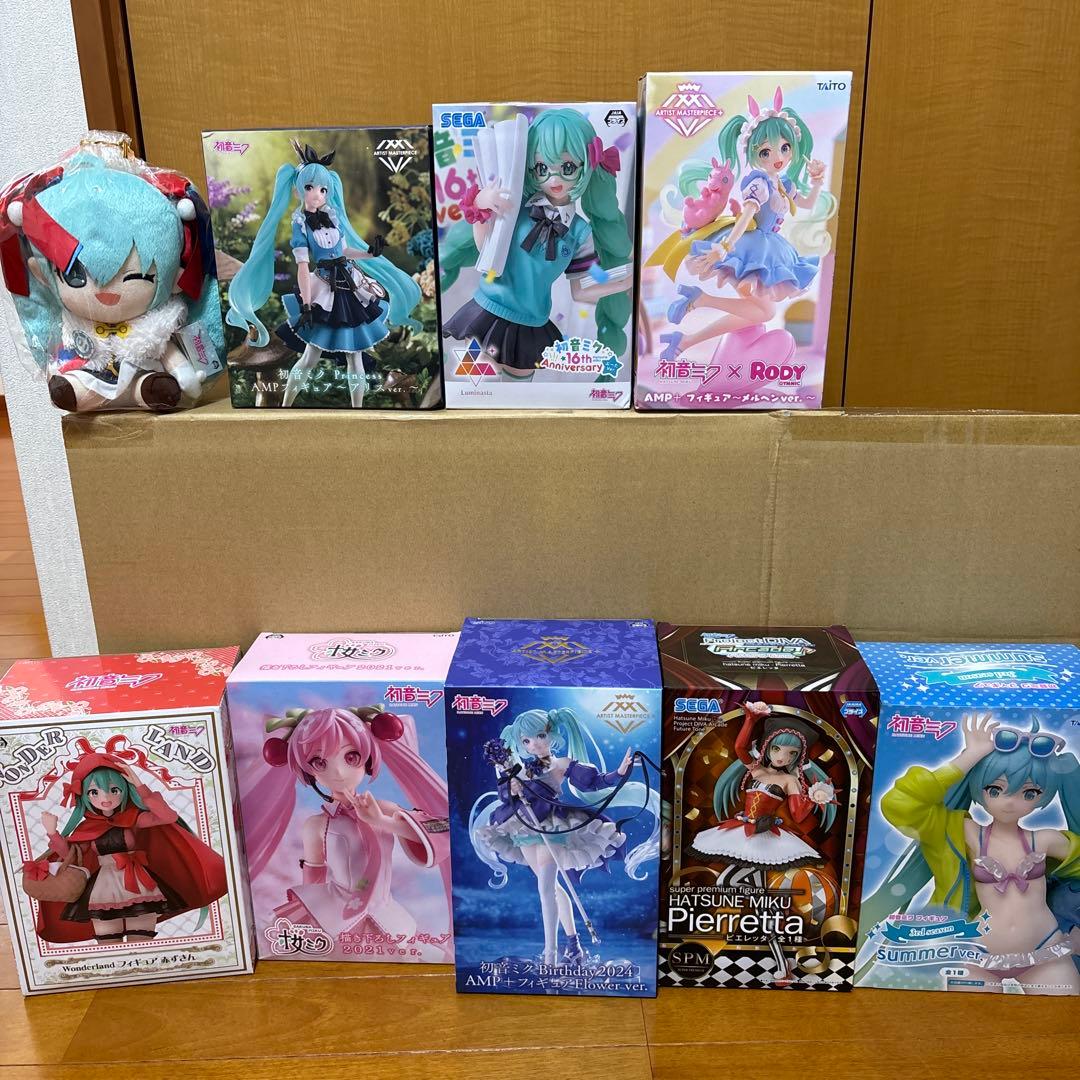 初音ミク　フィギュア&ぬいぐるみ　まとめ売り9点