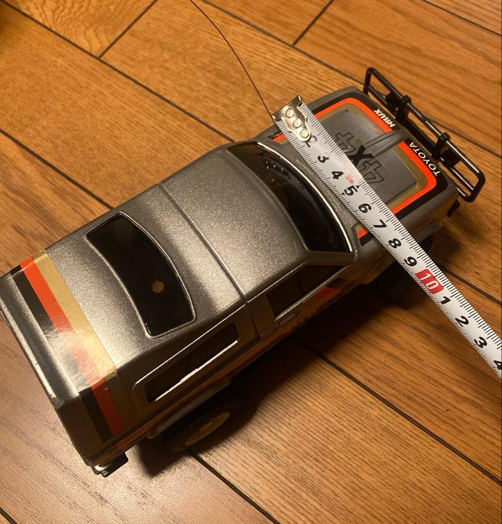 ラジオコントロール TOYOTAHILUX4WDセミデラコン スケール1/20