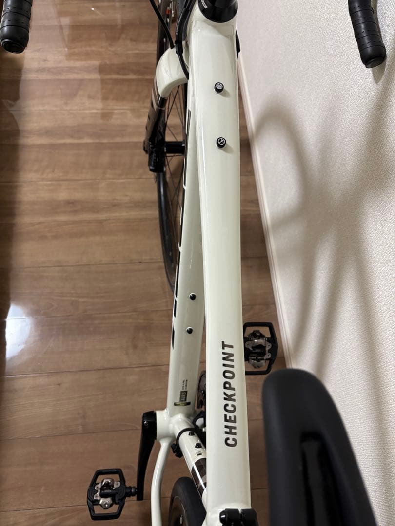 TREK 「トレック」 CHECKPOINT ALR5 2023年モデル
