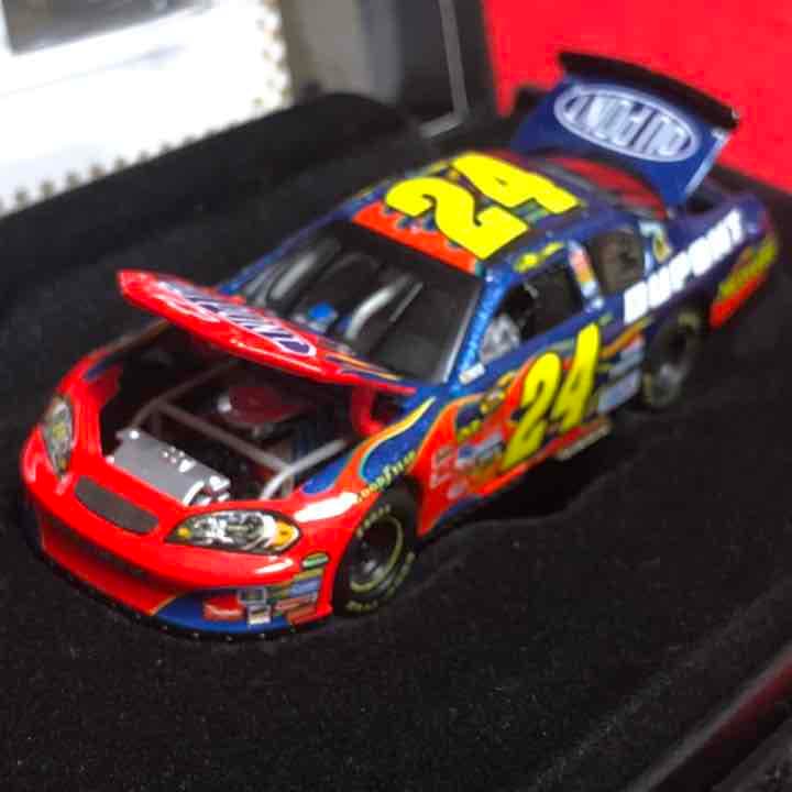 【1/2007】 ナスカー #24 ジェフゴードン ミニチュアカー 1:64