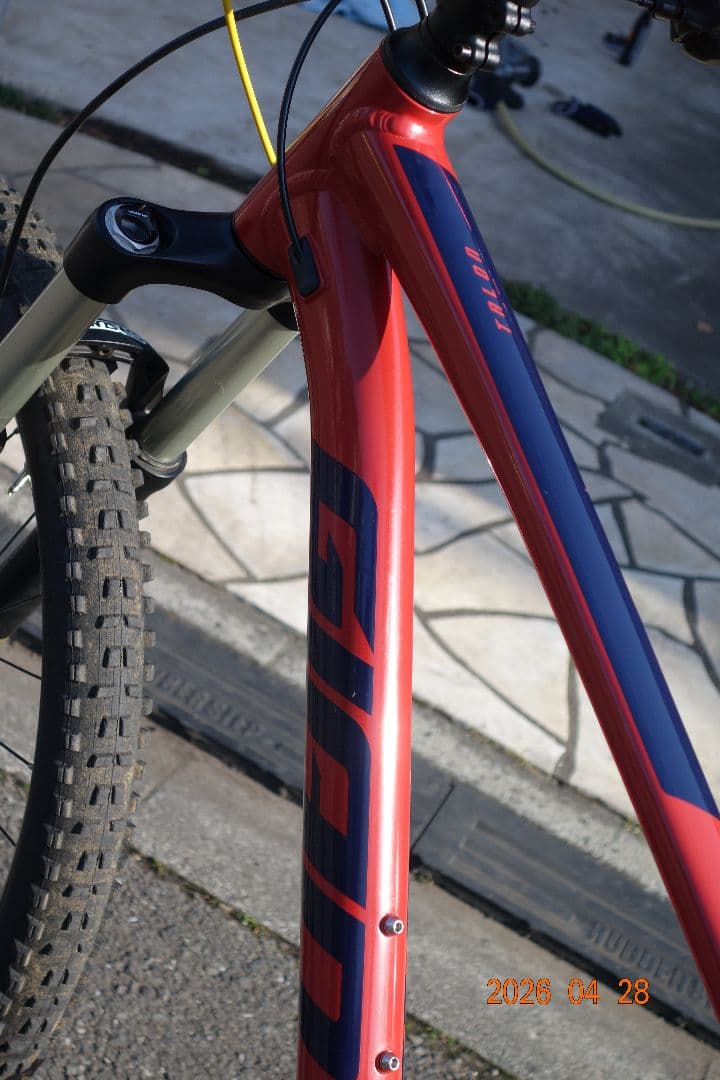 GIANT TALON2 140mm エアサスペンション SR SUNTOUR
