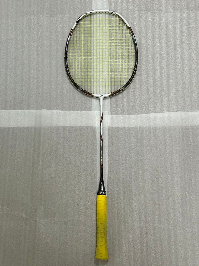 VOLTRIC 80 バドミントンラケット