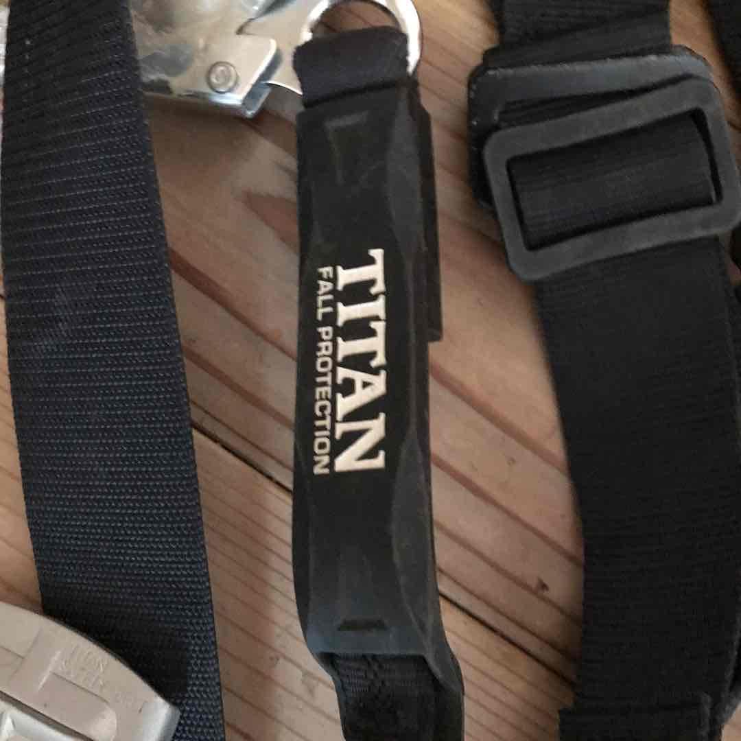 タイタン