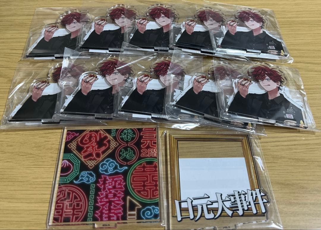 極楽街 ポップアップ　近すぎて美しい極近店　ver アクリルスタンド　アルマ