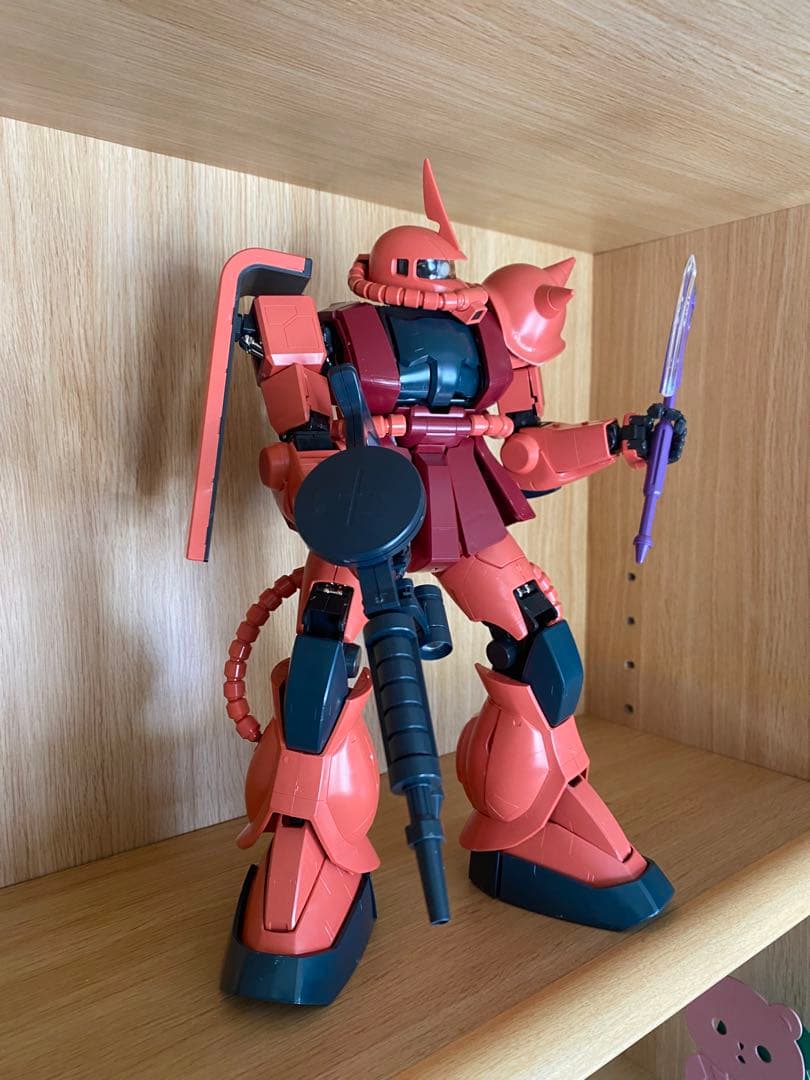 バンダイPG1/60 シャア専用ザク II