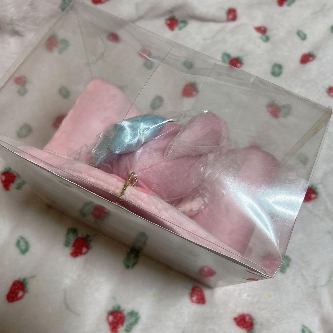 マイメロディ　マスコット付きソファ形アクセサリーケース