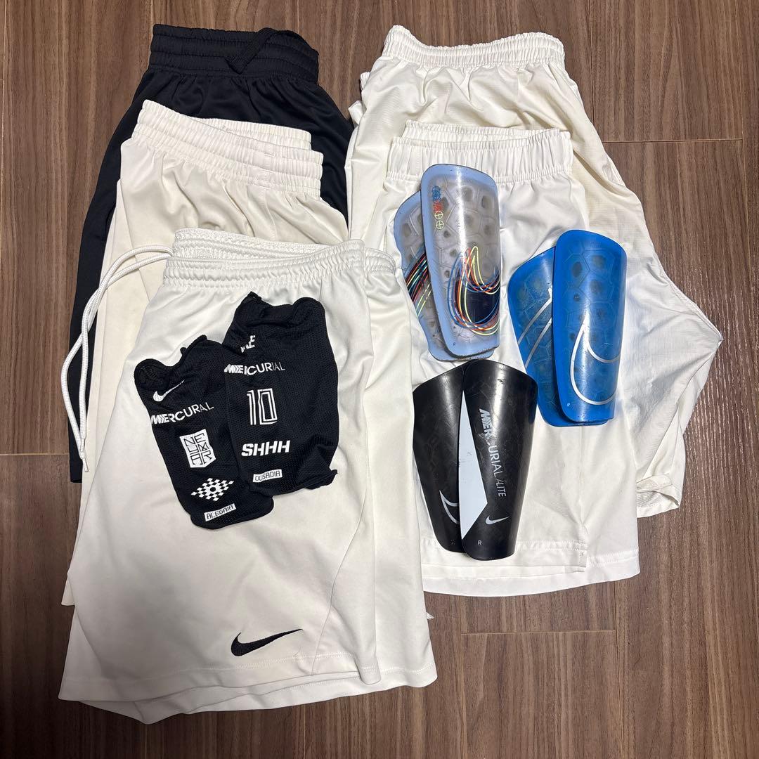 サッカー用品