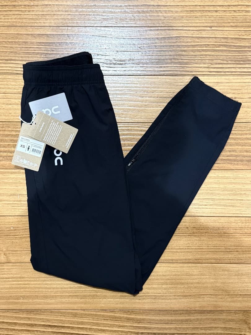On Core Pants XS ブラック