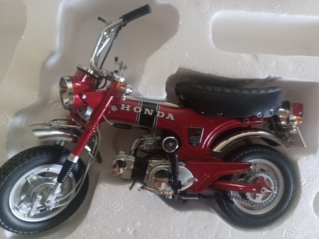 ダックスホンダ　ST50　エブロ1/10