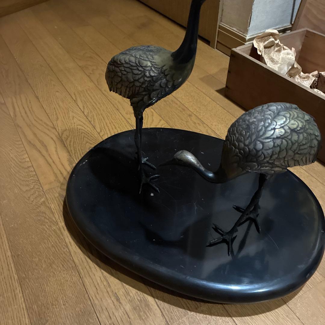 骨董品、縁起物鶴　美術工芸品　古銅色分け青銅　鎌倉山の旧家から出ました