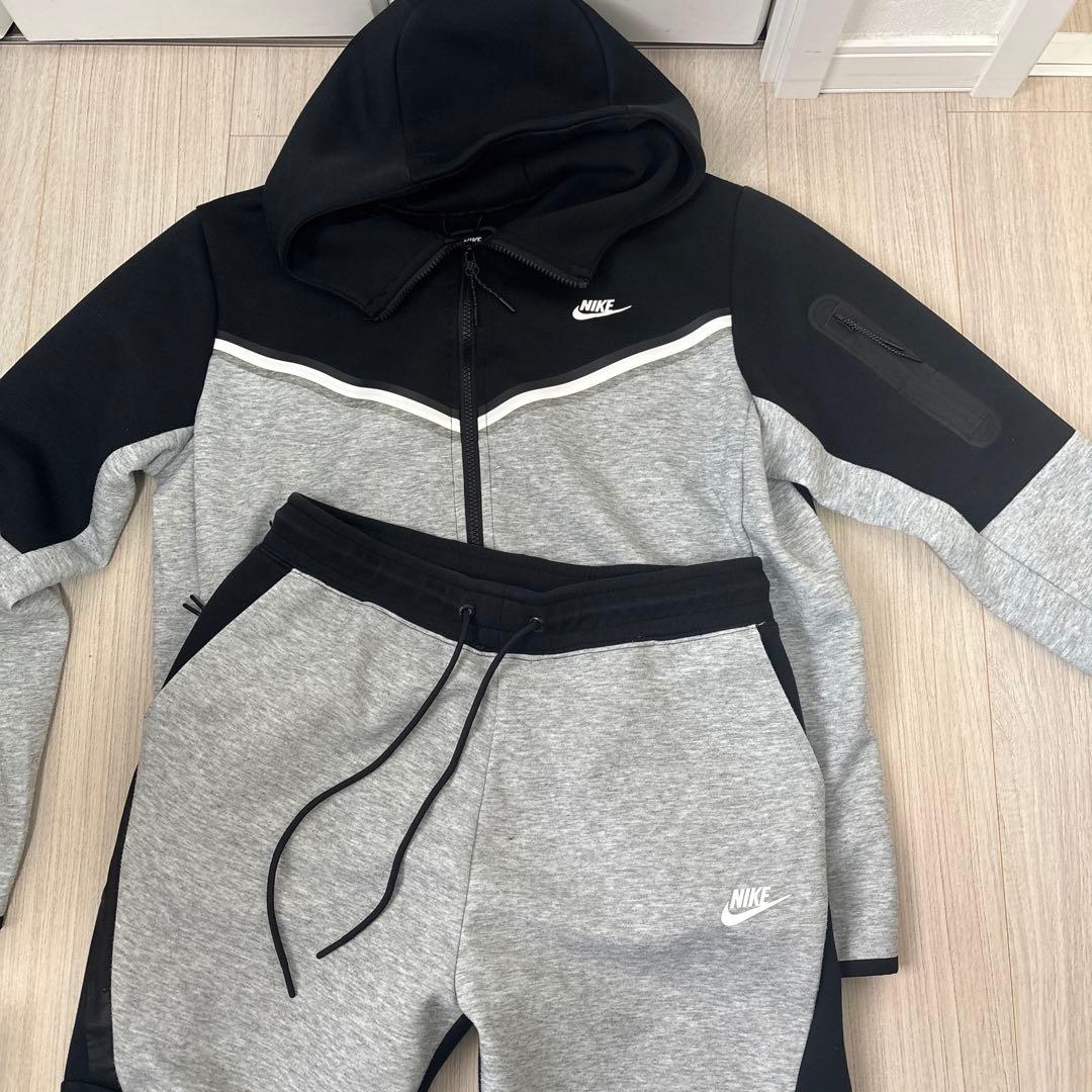 Nike テックフリース上下セット グレー/ブラック