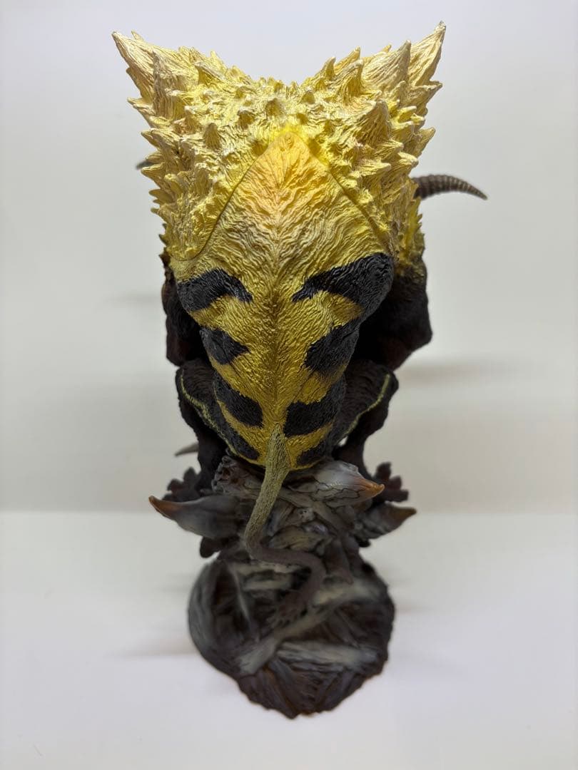 カプコンフィギュアビルダー クリエイターズモデル 金獅子 モンハン フィギュア