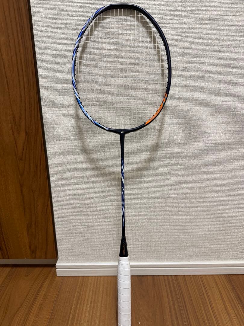 バドミントンラケット ASTROX100ZZ 4UG5