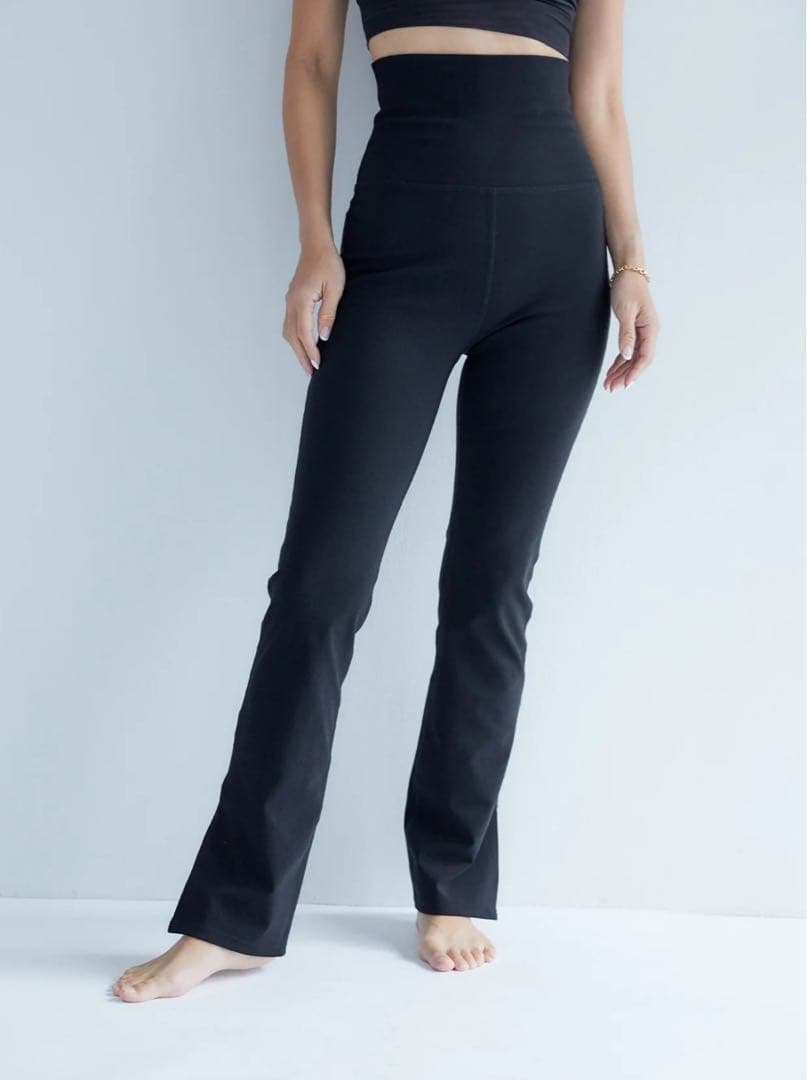 WERTHY 美脚RIB FLARE LEGGINS