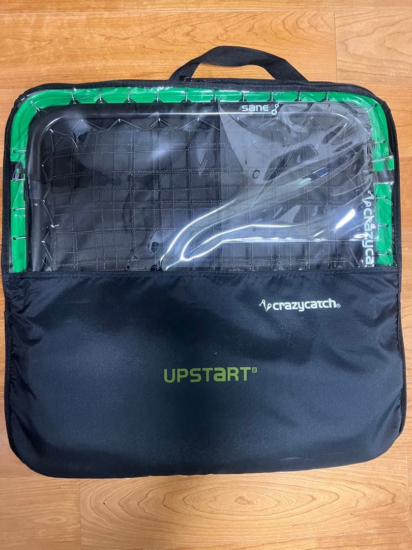 crazycatch UPSTART サッカー練習ネット。室内使用