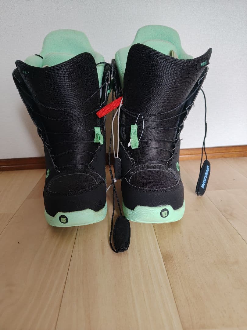 美品!!　Burton ブーツ MINT ASIAN FIT 24cm