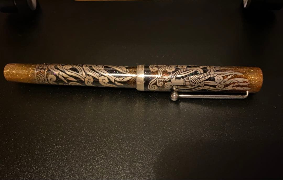 PILOT　85周年限定モデル　飛翔天人　金散研出蒔絵　万年筆　ペン先18Ｋ