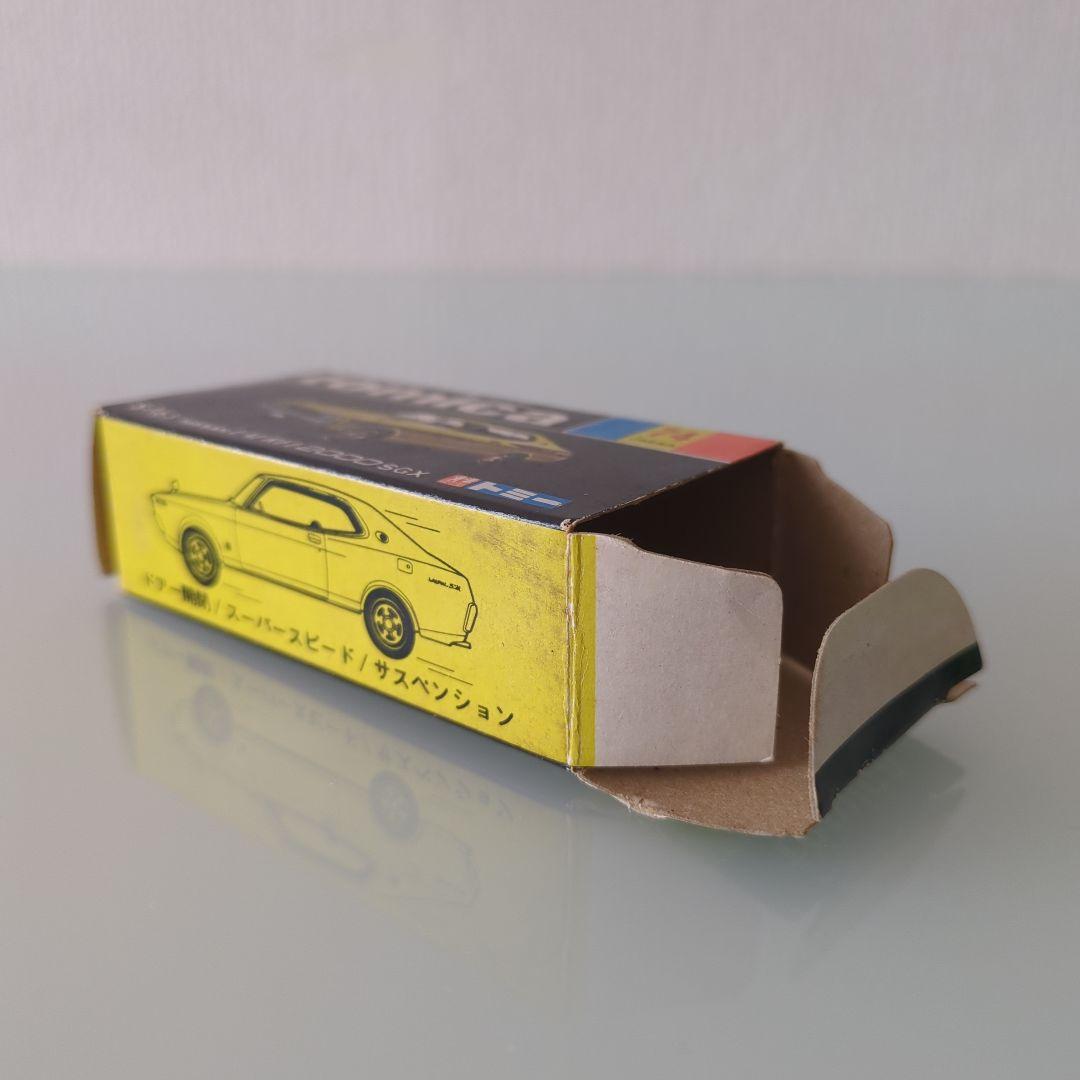 黒箱 トミカ ニッサンローレル2000SGX 色指定箱