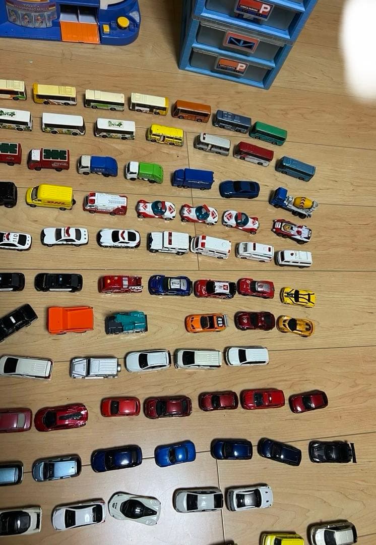 ミニカー、ミニカー収納ボックスのセット