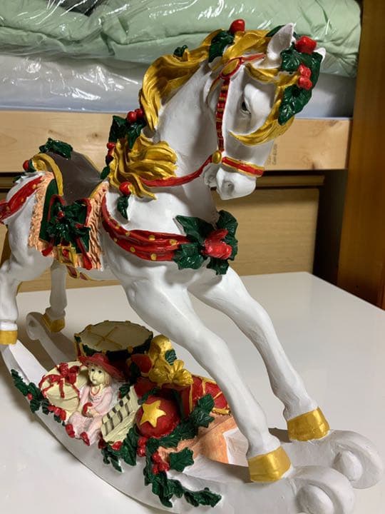 馬の置物（白）
