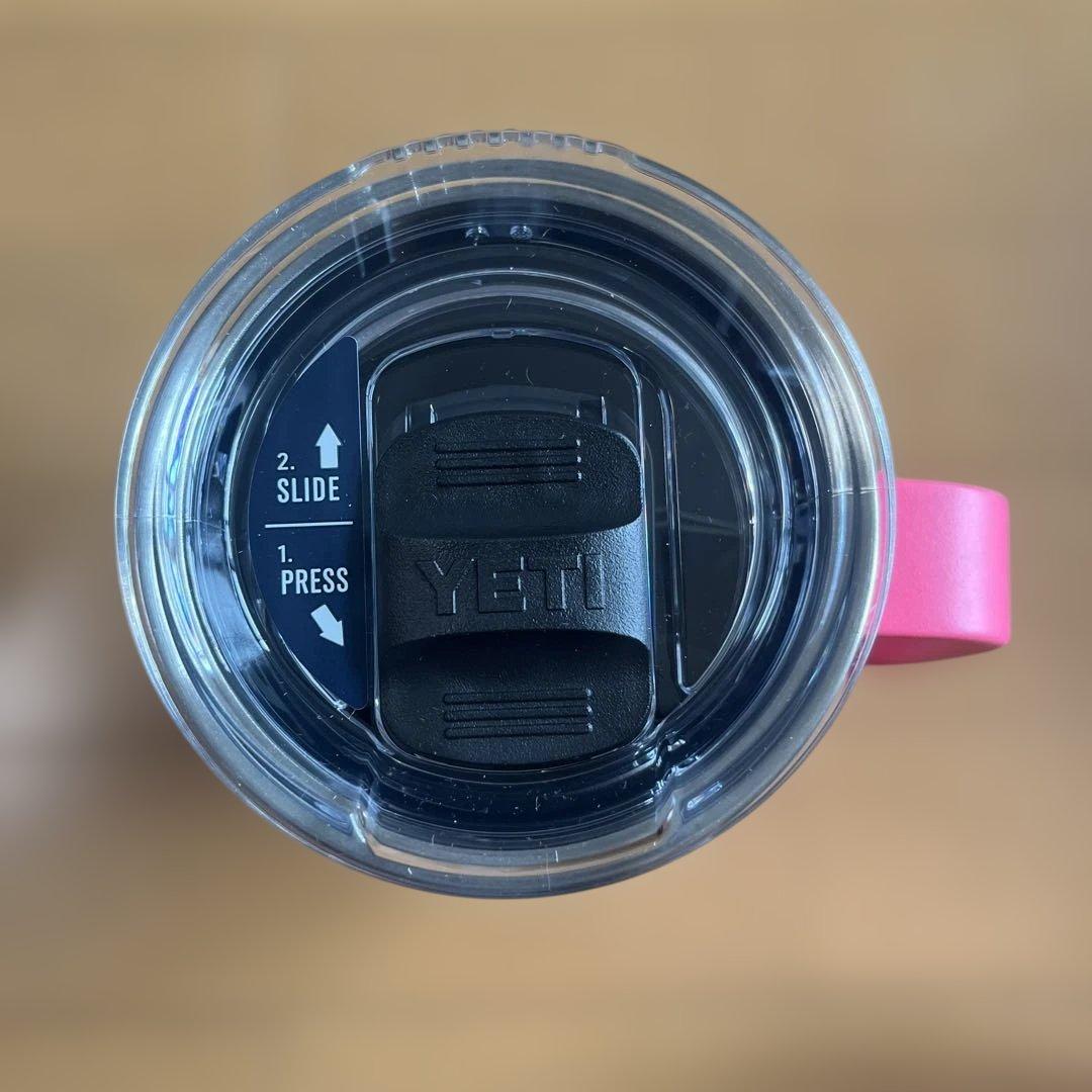 YETI Rambler 20 oz Travel Mugトロピカルピンク