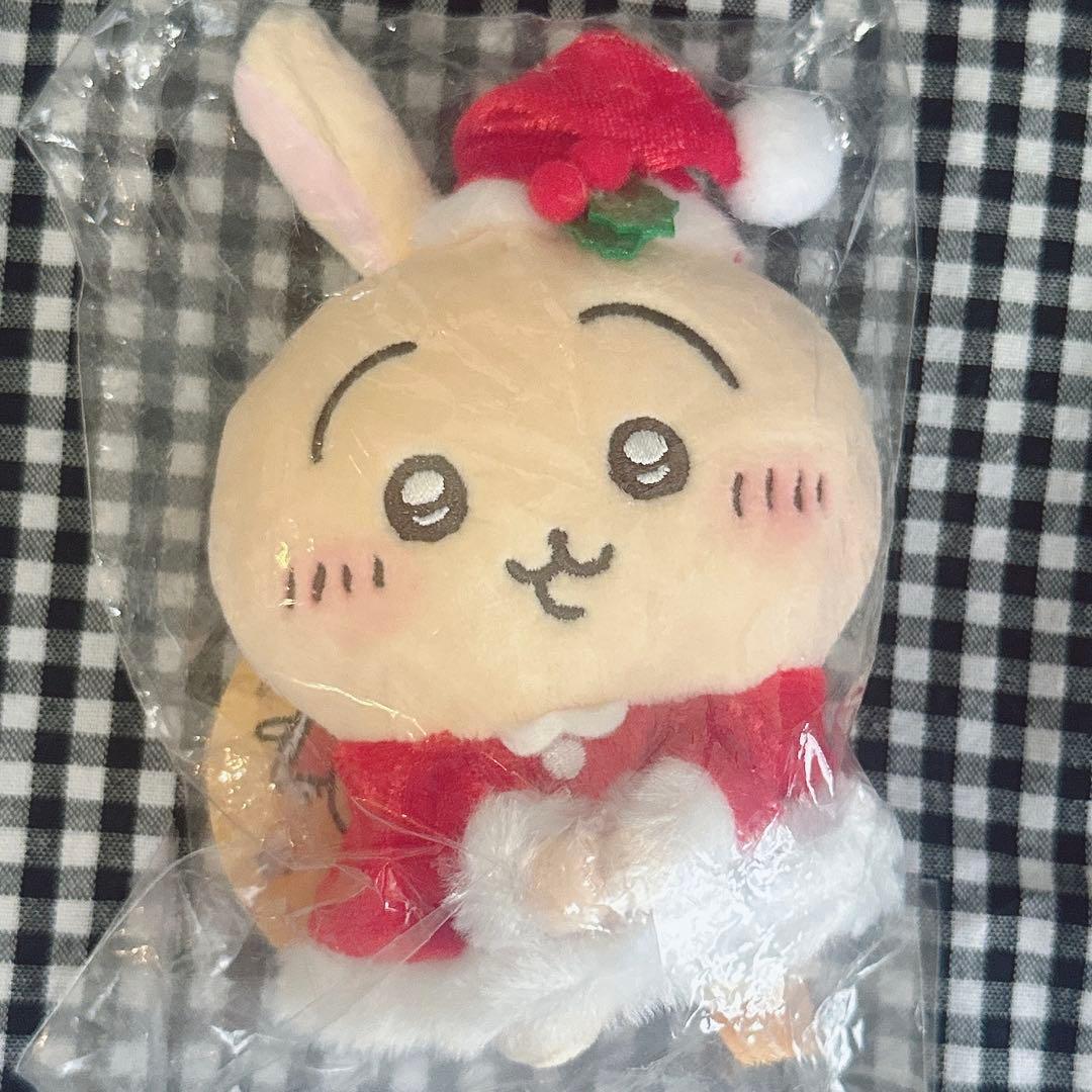 ちいかわ　サンタさんだ！持ちますマスコット　うさぎ