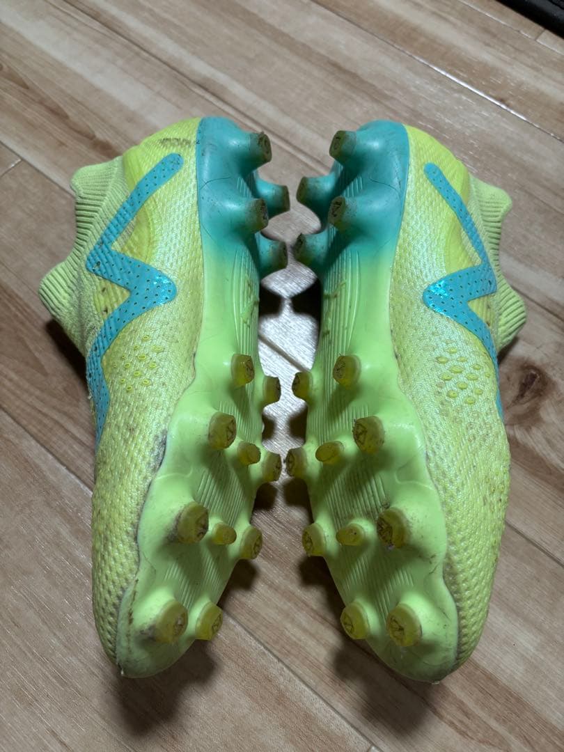 Puma フューチャーアルティメット6 HG サッカーシューズ イエロー/ブルー