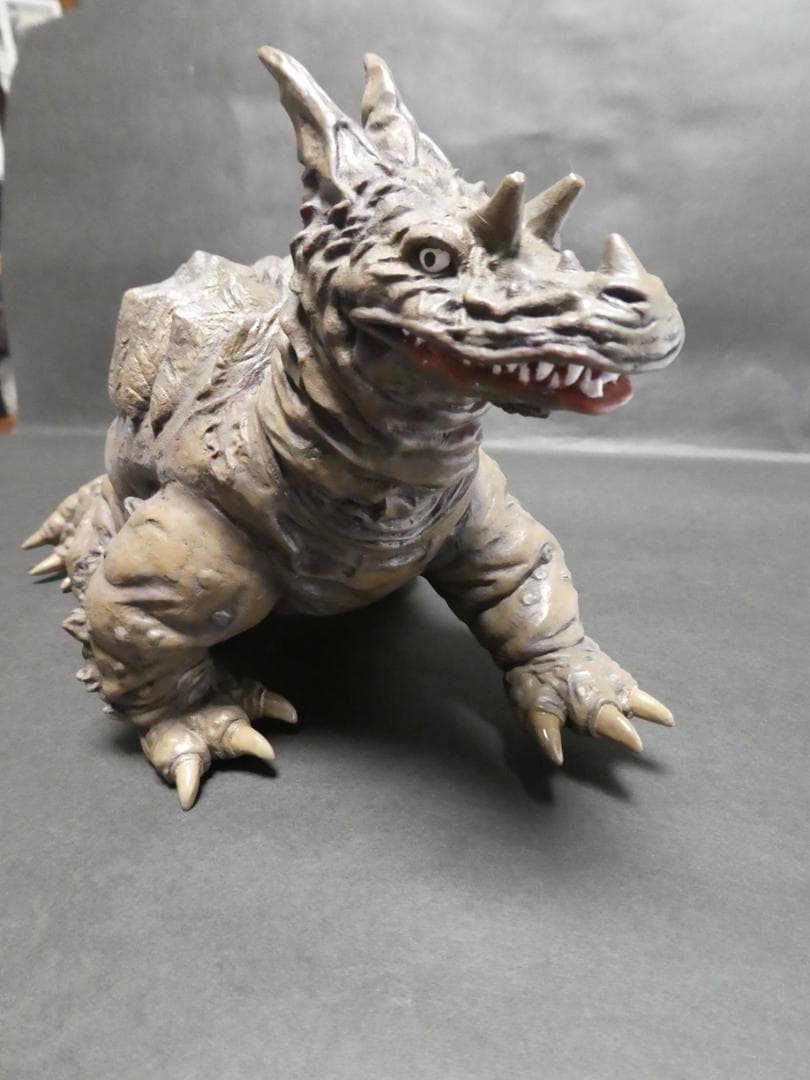 ビリケン商会　パゴス　塗装済み完成品