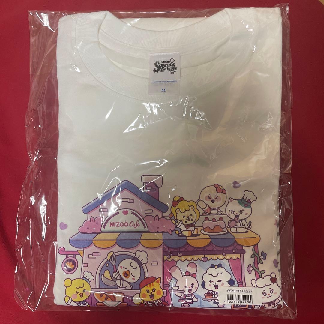 に*ー様 NiziU オンラインくじ　B賞　メンバー全員直筆サイン入りTシャツ