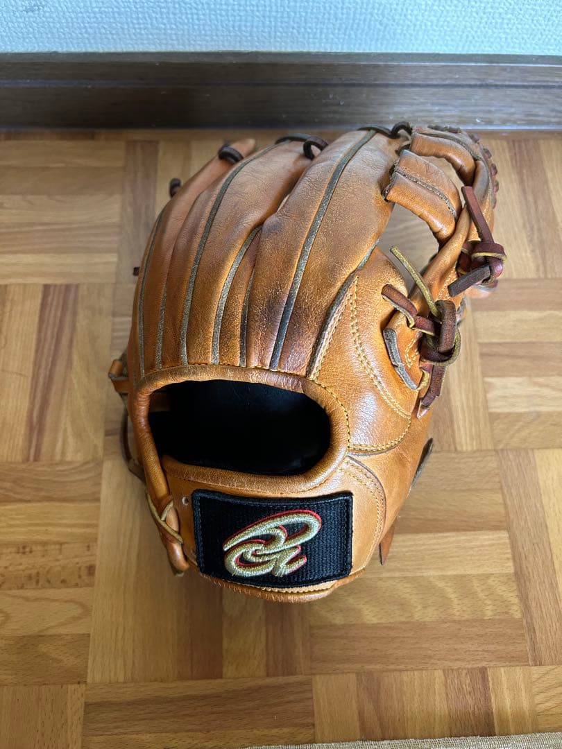 ドナイヤ　硬式グローブ　内野手用　山田哲人