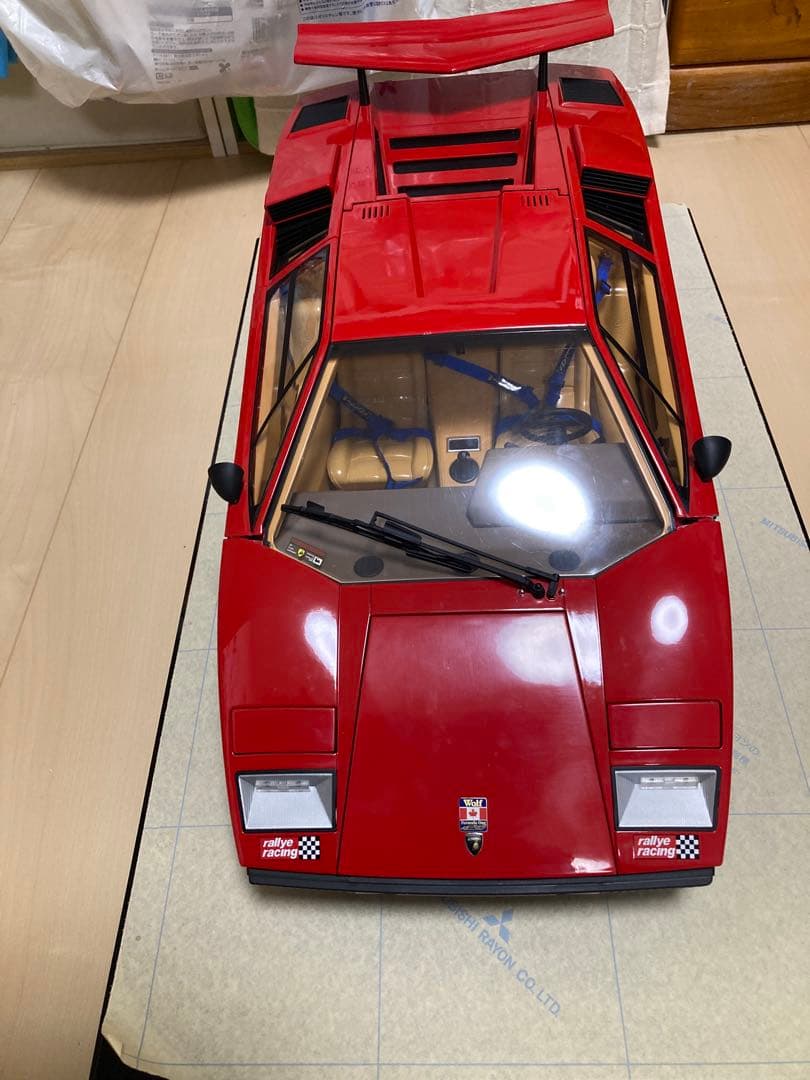 デアゴスティーニランボルギーニ・カウンタック 1/10スケール　ジャンク品です！