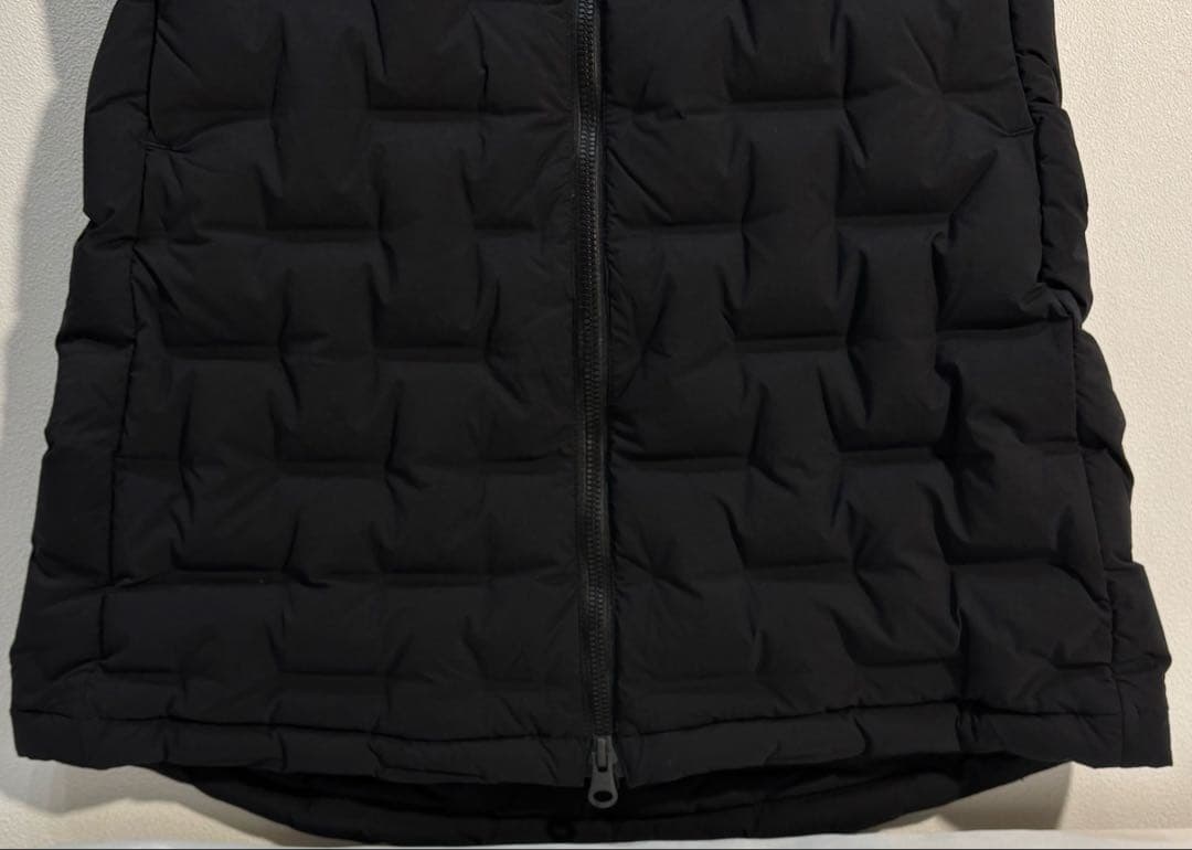 定価36300円　新品adidasゴルフ　ブラックダウンベスト・キルティング