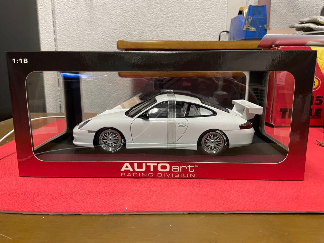 オートアート　ポルシェ911 カレラ