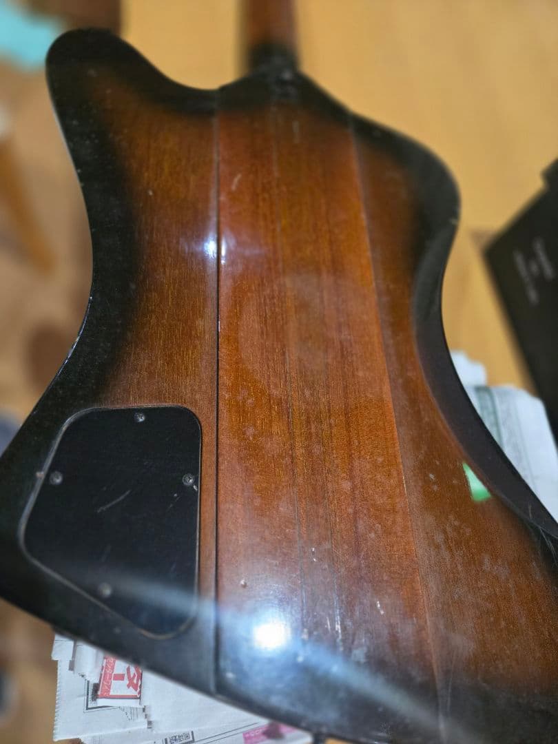 Gibson Thunderbird （97年製中古）ケース有