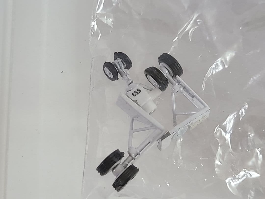 1/200 A319-112 アビアンカ航空 HK-4553 スタンド付属