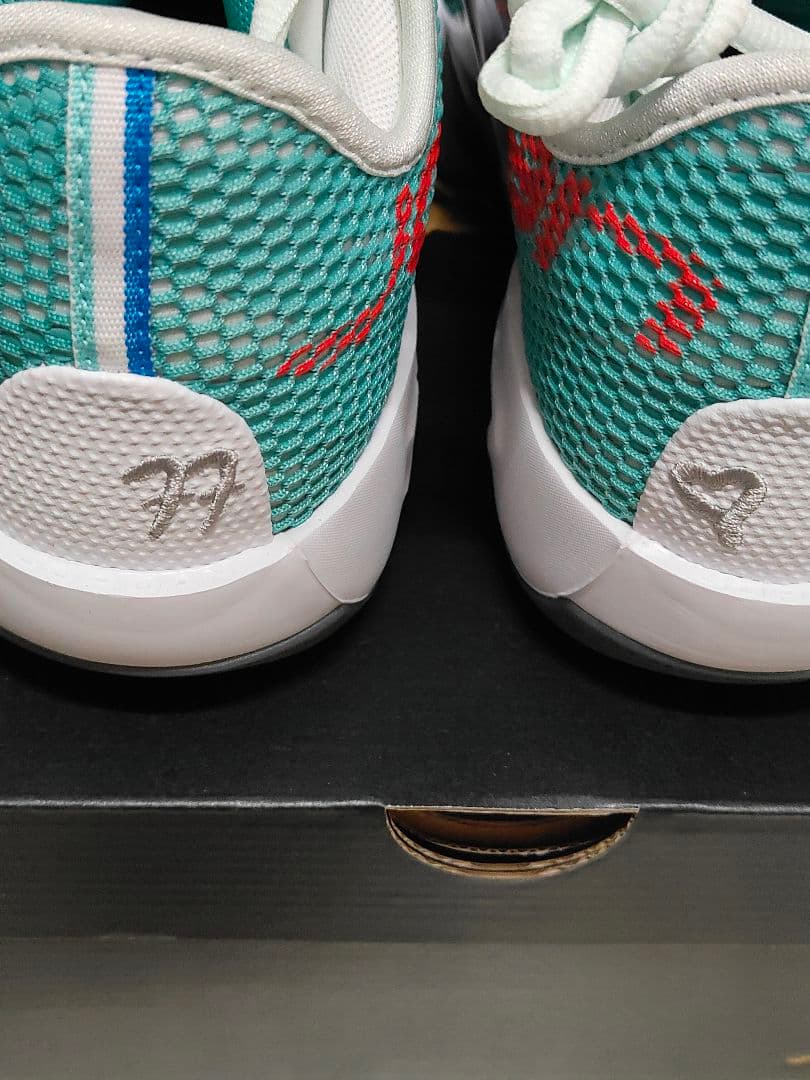 新品JordanLUKA77 バスケットボールシューズ ホワイト/ターコイズ