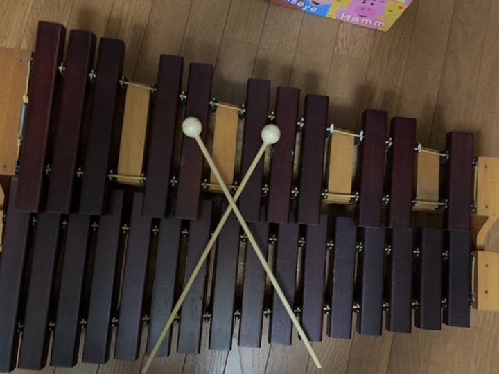 【値下げ】【美品】本格的な木琴❗️SUZUKI木琴　マレット付き