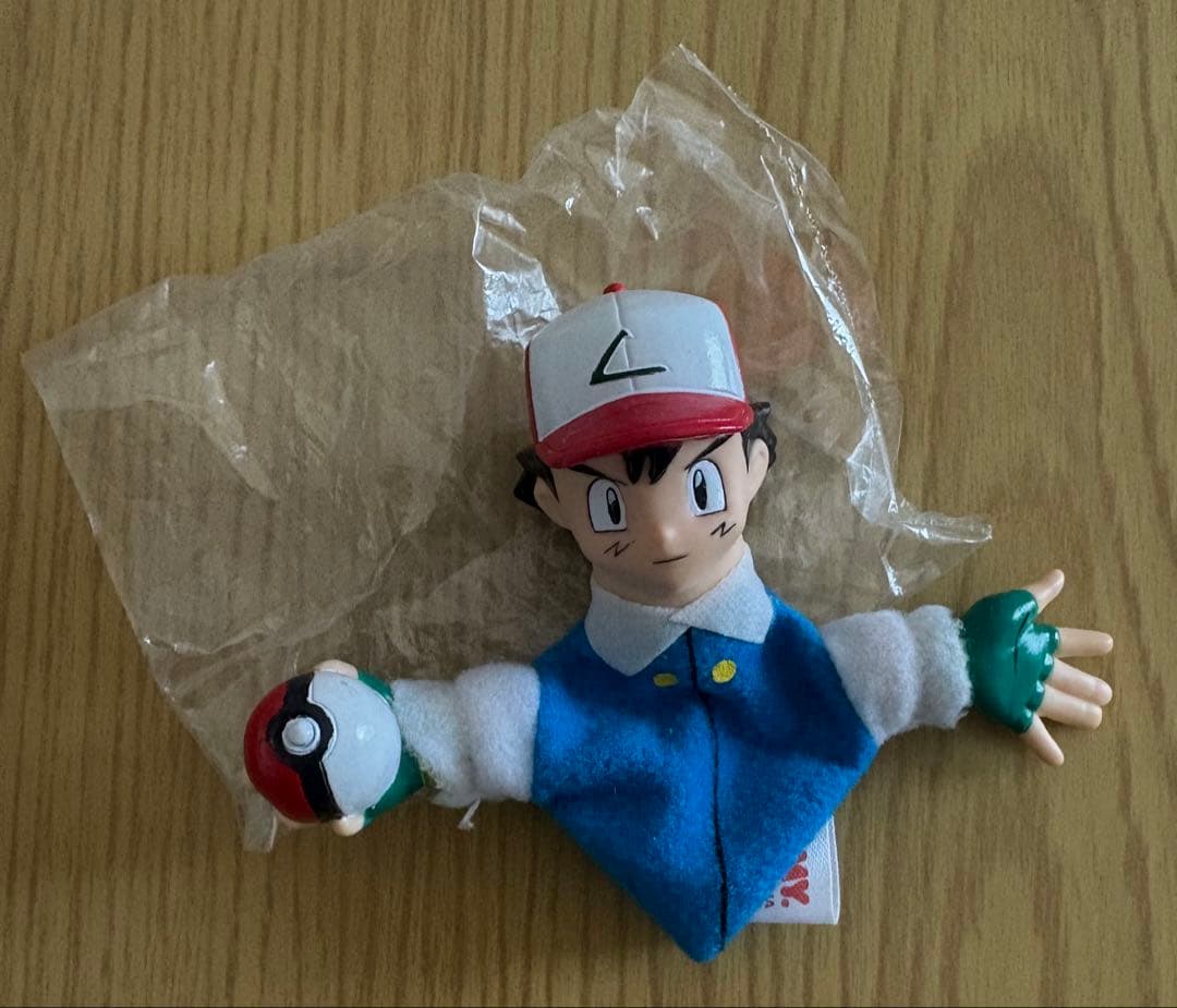 【極レア！】ポケモンの主人公サトシの指人形です。