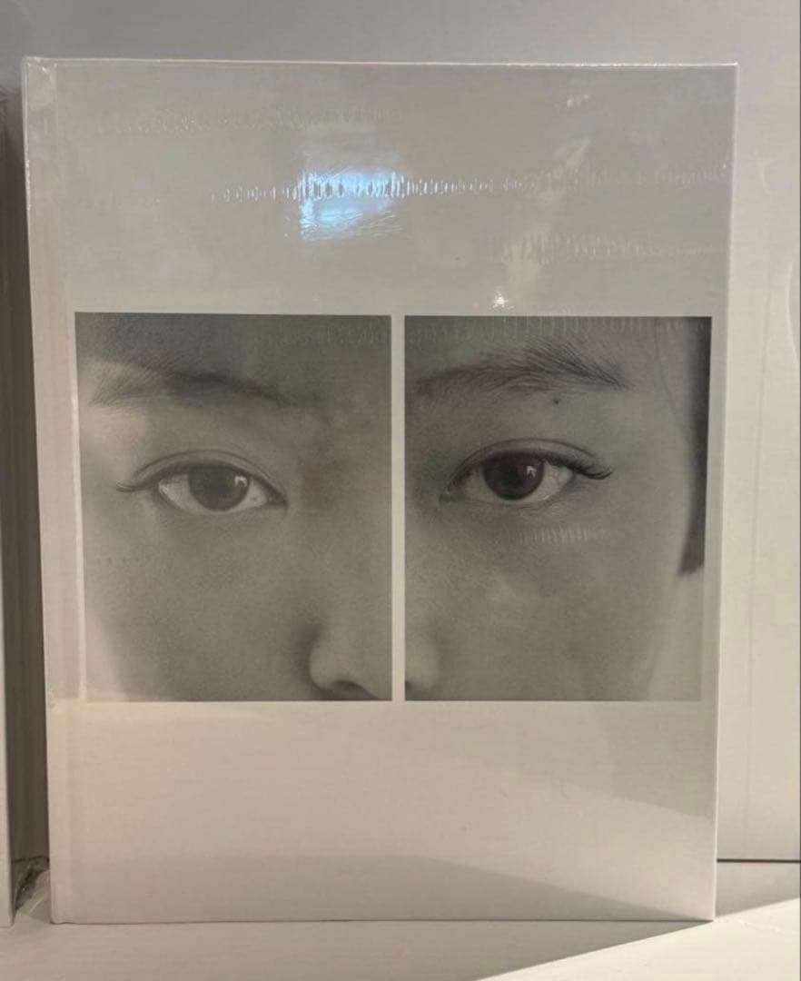 JENNIE 代官山 photobook popup