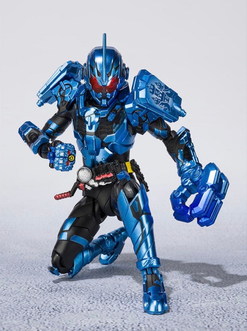S.H.Figuarts 仮面ライダーメタルビルド　仮面ライダーグリスブリザード