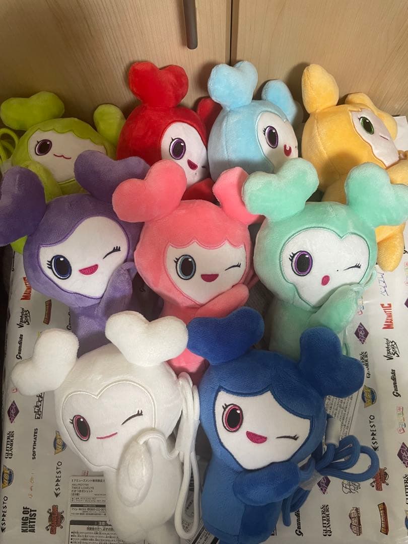 TWICE LOVELYS GIGO限定　だきつきポシェット　全9種コンプセット