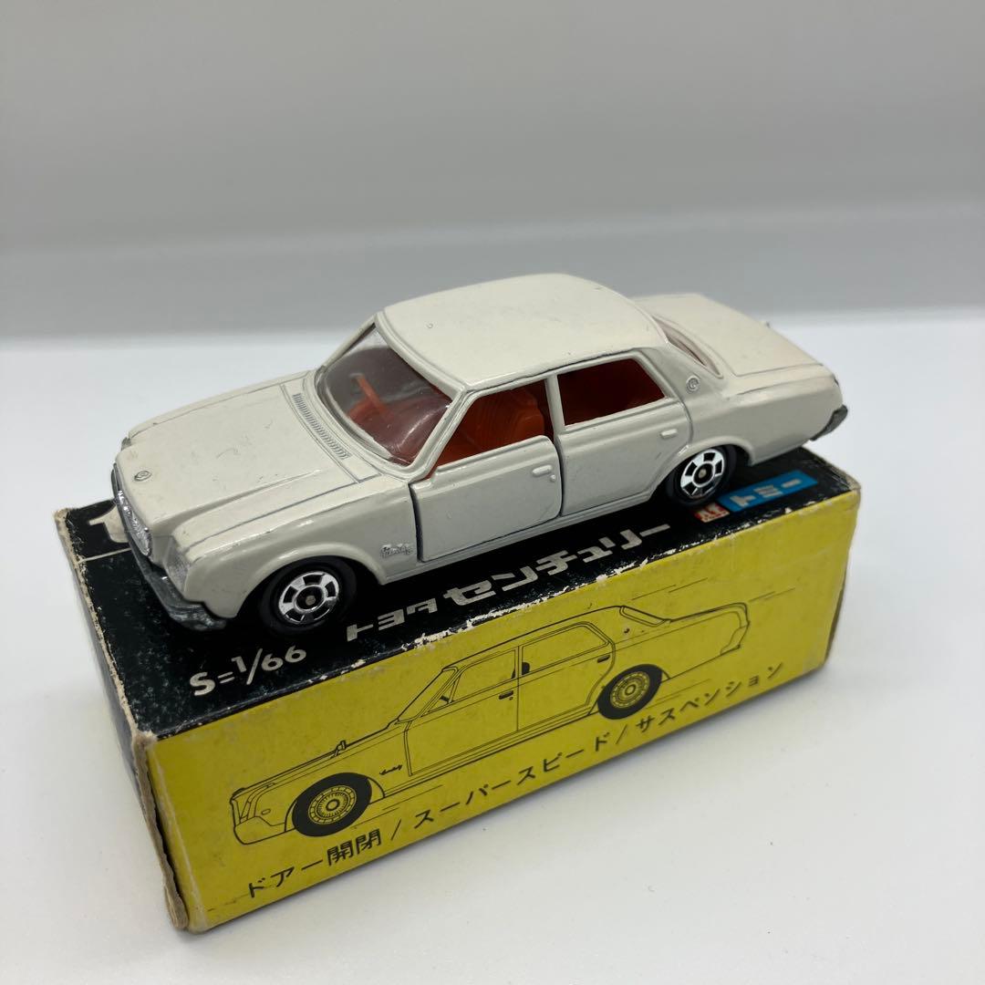 黒箱日本製トミカ　トヨタセンチュリー