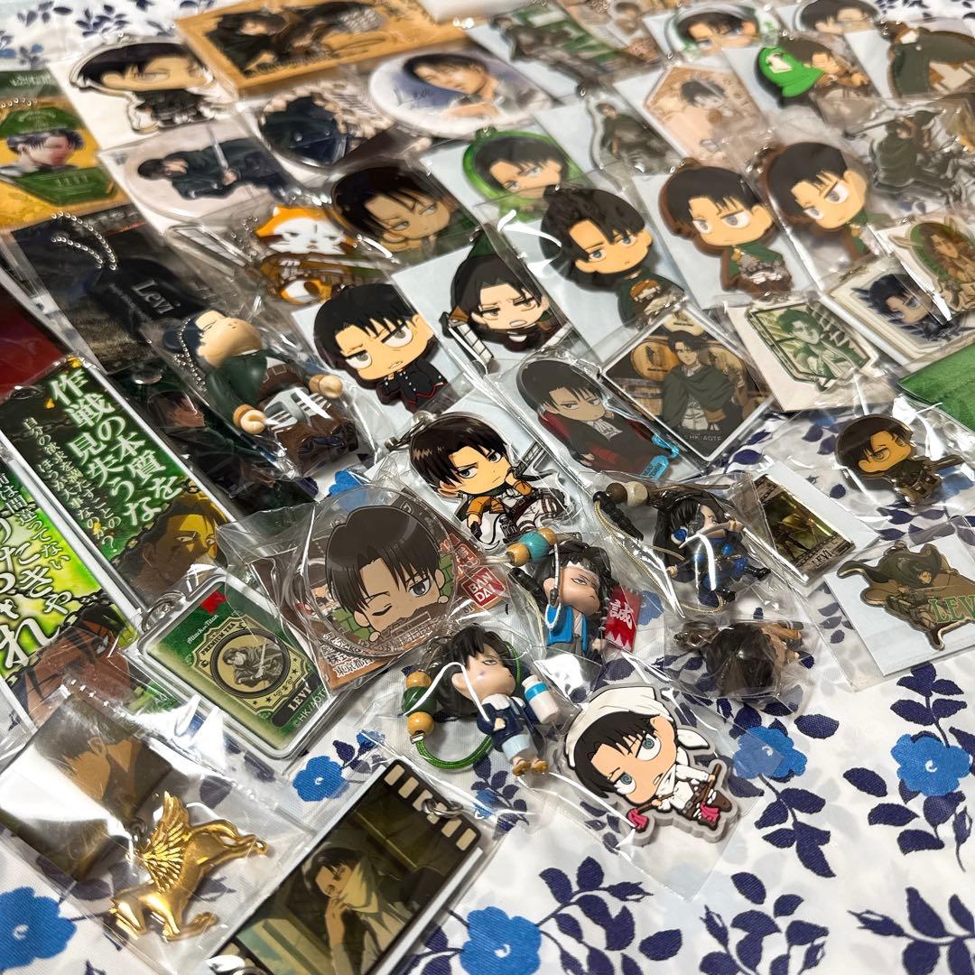 進撃の巨人 リヴァイ グッズ まとめ売り