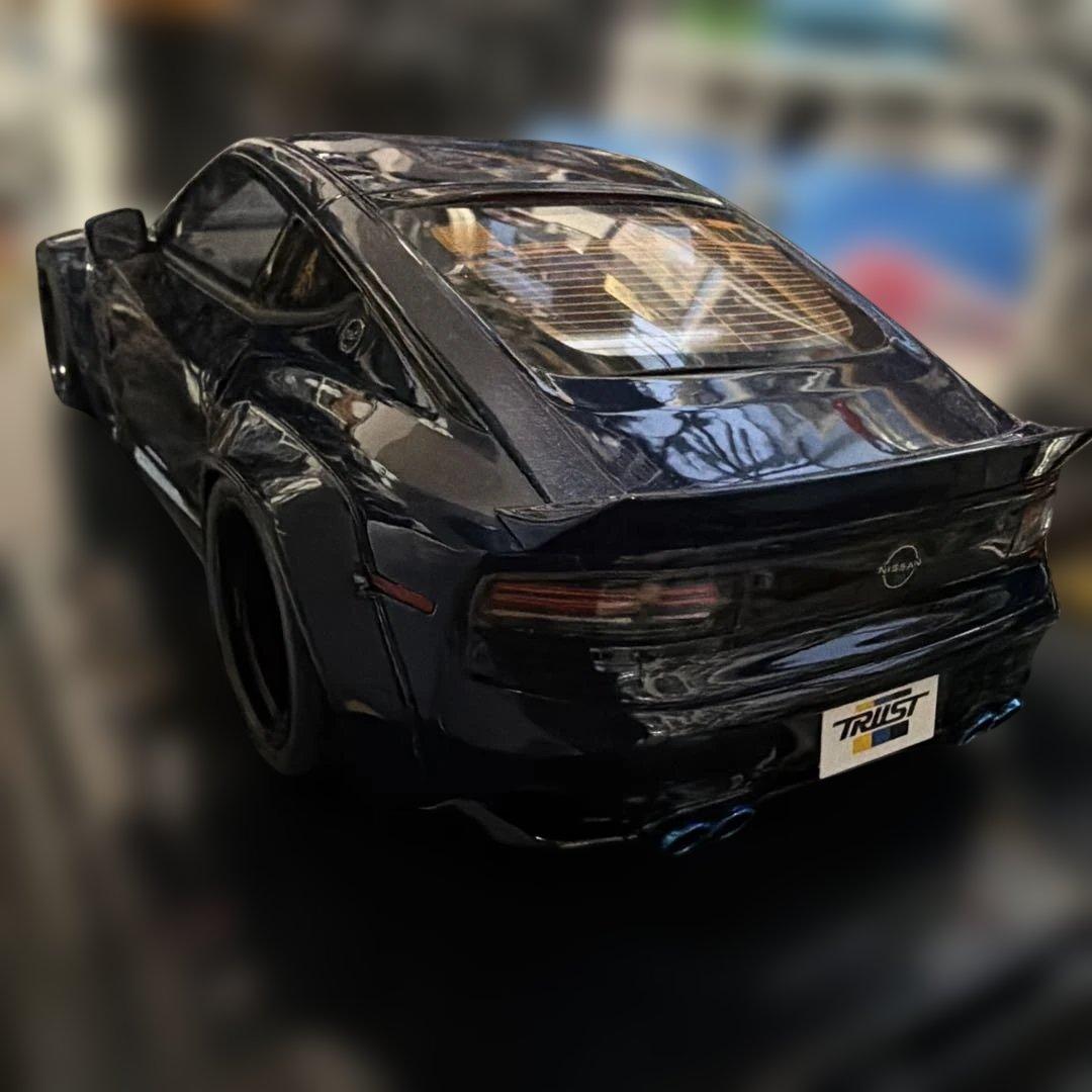 Nissan Z 1/18 ミニカー　GT SPIRIT リミテッドエディション